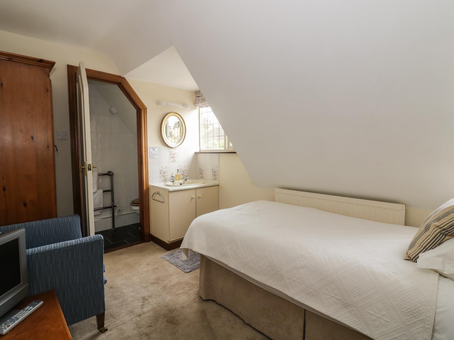 The Lodge Off High Street Hadleigh  외부 사진