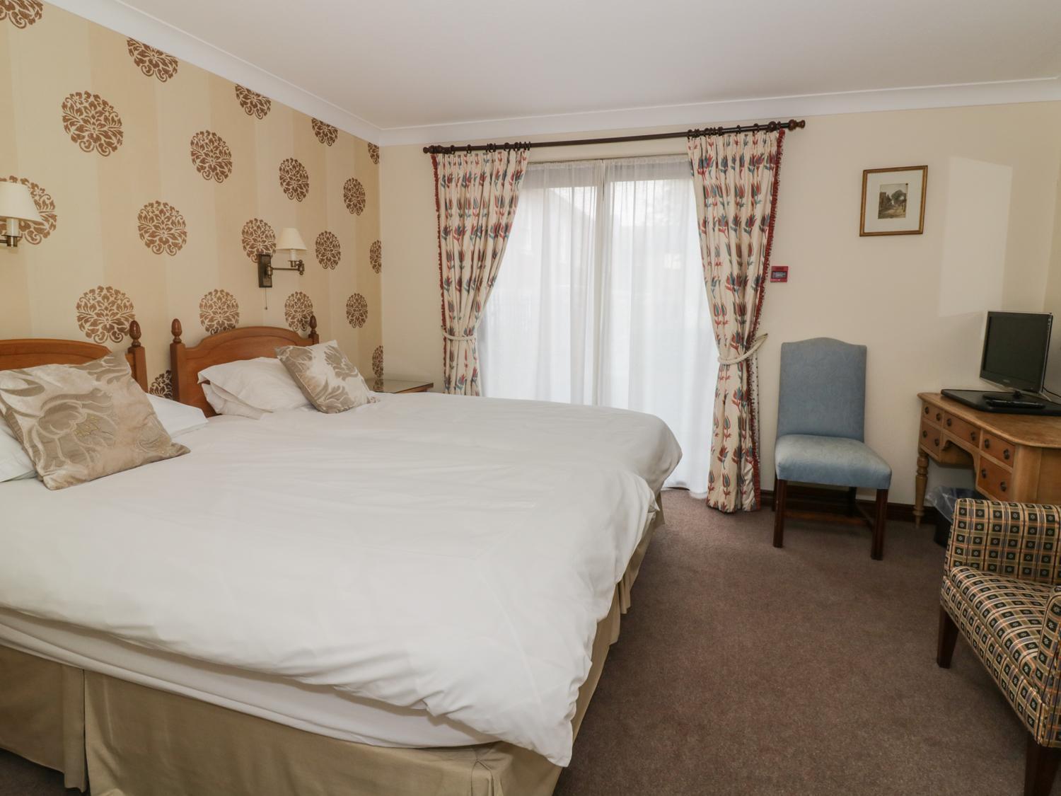 The Lodge Off High Street Hadleigh  외부 사진